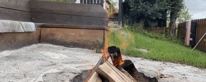 Lagerfeuer-Romantik im Hüttenurlaub